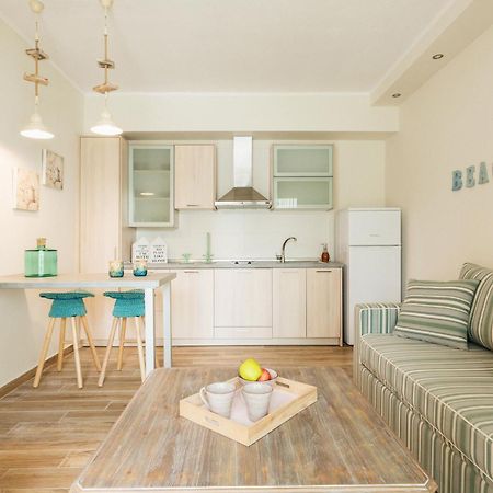 Enastron Apartment Пефкохори Екстериор снимка