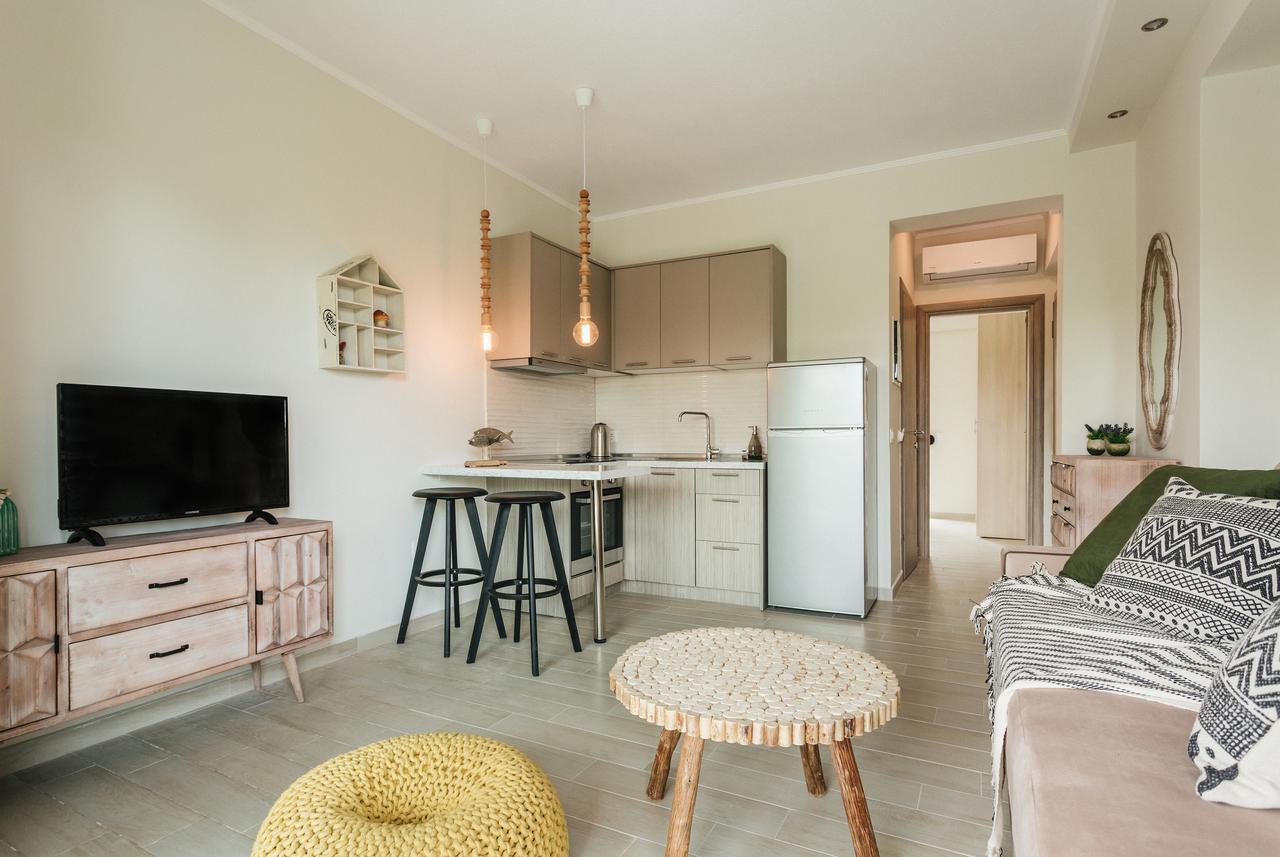 Enastron Apartment Пефкохори Екстериор снимка